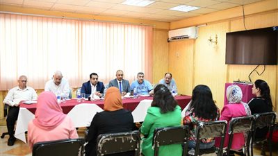  328 مُتقدمًا لشغل وظيفة مهندس بمركز ومدينة قنا 