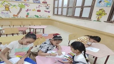 أسلوب الكتابة الصحفية وقوالبها وفن الكاريكاتير بمراكز تنمية القدرات فى الوادى الجديد