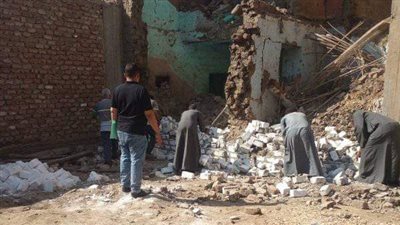 إزالة فورية لحالة تعد بقرية الكلح الغربي بنجع حمادي 