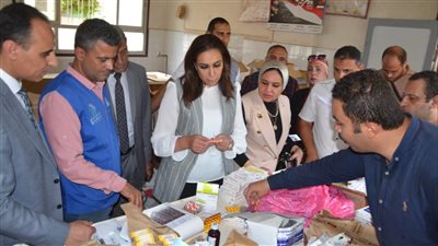  نائب محافظ البحيرة تشهد فعاليات اليوم الثالث من القوافل الطبية المتخصصة 