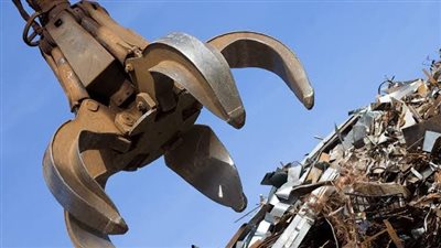 الخردة تسجل 370 دولار في البورصات العالمية 