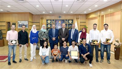  جامعة المنصورة تكرم الفريق البحثى المكتشف لحفرية الحوت 