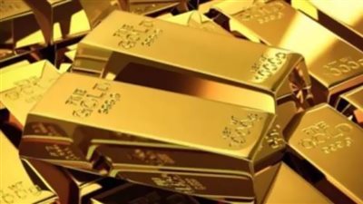 أسعار الذهب تحوم قرب مستويات منخفضة 