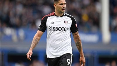 تطورات مفاوضات الهلال السعودي للتعاقد مع ميتروفيتش