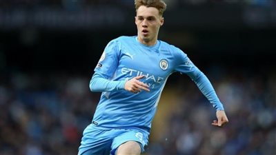 مانشستر سيتي يسجل التعادل في إشبيلية ويعود للمباراة