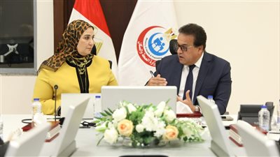 عبدالغفار والقباج يبحثان تيسير استخراج بطاقة الخدمات المتكاملة