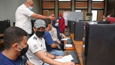 كليات تقبل الحاصلين على 50 % من الشعبة الأدبية 
