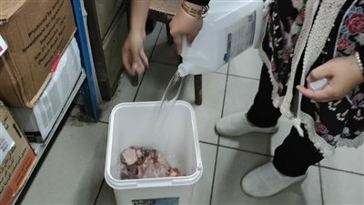 حي حلوان يشن حملة على الأسواق لضبط المخالفات