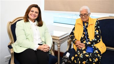 وزيرة الهجرة تبحث مع فهيمة النقراشي أحوال الجالية المصرية بألمانيا