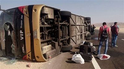 تفاصيل إصابة 12 شخصًا في انقلاب أتوبيس بأكتوبر