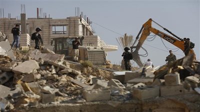 الاحتلال الإسرائيلي يهدم مدرسة بالضفة الغربية.. والاتحاد الأوروبي يُطالب بالتعويض 