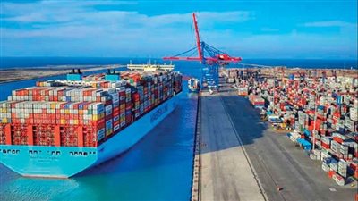  أمبري: استهداف سفينة حاويات ترفع علم ليبيريا ومرتبطة بإسرائيل جنوب شرقي عدن