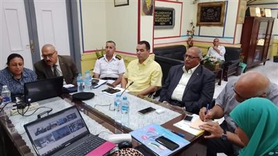 محافظ بني سويف يتابع امتحانات الدور الثاني لطلاب الثانوية العامة 