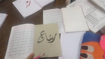 ورشة الخط العربي تقدم شرح مفصل للطفل بقصر ثقافة أسيوط