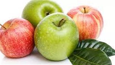 هل التفاح له أضرار .. خبير تغذية يجيب