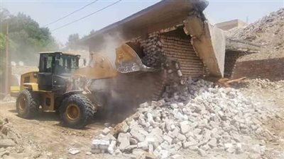  47 إزالة لتعديات على الأراضى الزراعية في المنوفية 