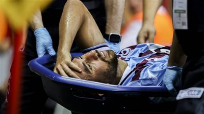 ما قدمه المحترفون المصريون أمس.. تألق صلاح وإصابة قوية لـ تريزيجيه