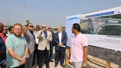 محافظ بني سويف يتابع مجمع مواقف السيارات أسفل محور عدلي منصور
