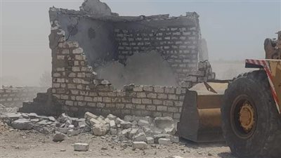 إزالة حالتي تعدٍ بقريتي القناوية وأبنود بقنا