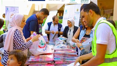 صناع الخير وبنك الإمارات دبي يحتفلان باليوم العالمي للعمل الانساني 