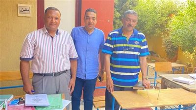 مدير التعليم أبو تشت يتفقد سير العملية التعليمية والانضباط الإداري بالمدارس 