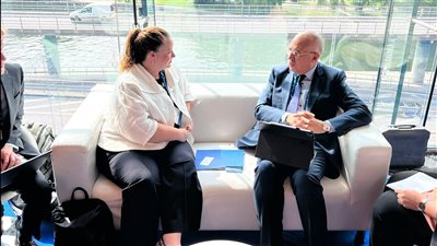 سويلم يلتقى منسق المياه العالمي بالوكالة الأمريكية للتنمية الدولية USAID