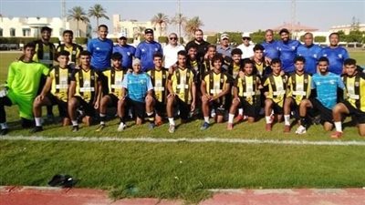 عبدالغني و زيزو يزوران معسكر فريق المقاولون مواليد 2003 