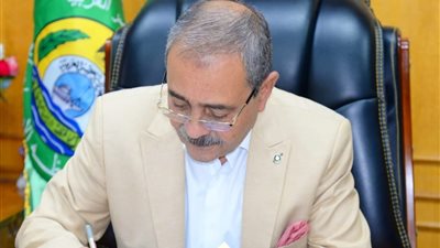 محافظ الإسماعيلية يعتمد تنسيق المرحلة الثالثة للتعليم الفني