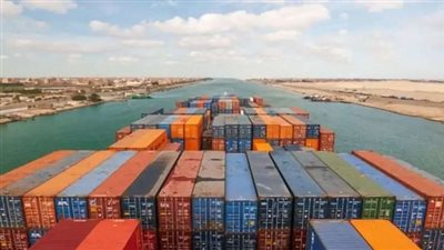 انخفاض العجز التجاري غير البترولي إلى 7.5 مليار دولار 