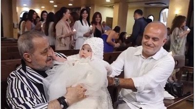 جورج وسوف يحتفل بحفيدته الأولي 