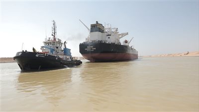 رئيس قناة السويس: تعاملنا بشكل فوري مع أعطال ناقلتين خلال عبورهما للقناة