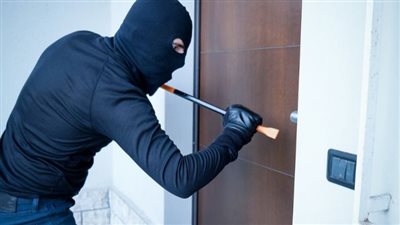 عرفوا إن معاه فلوس.. تفاصيل سرقة رجل أعمال بالجيزة 