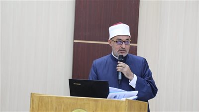 مركز الأزهر للفلك يبحث تنفيذ أنشطة وفعاليات خلال الفترة المقبلة