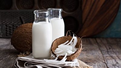 طريقة تحضير سموذي جوز الهند المنعش