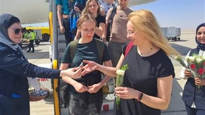 رحلتان داخليتان و17رحلة دولية تصل مرسى علم 