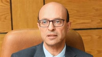 آداب جامعة أسيوط تطرح برنامج 