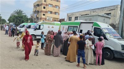 الكشف على 1552 مواطن في قافلة طبية بكفر الدوار 