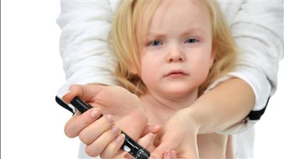 أعراض مرض السكري عند الأطفال.. تتشابة العلامات مع المراهقين والبالغين