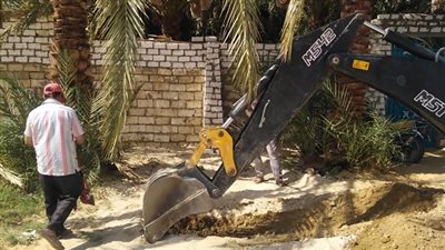 ضبط وإزالة فورية لـ 34 مخالفة توصيلات مياة بنطاق مركز الخارجة