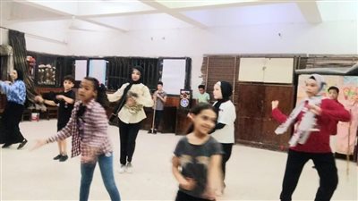 ورشة فنون شعبية ينظمها قصر ثقافة أحمد بهاء الدين للطفل بأسيوط 