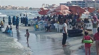 رفع الرايات الخضراء على كل شواطئ الإسكندرية وارتفاع الحرارة 