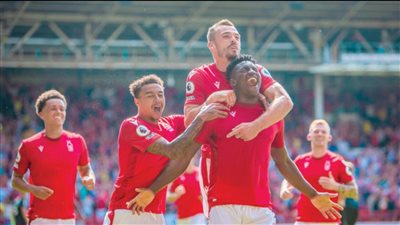 مهاجم نوتنجهام يعادل إنجاز صلاح في الدوري الإنجليزي