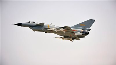 مقاتلات صينية تحلق فوق تايوان.. شاهد 