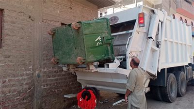 رئيس مدينة صدفا يتابع أعمال النظافة الدورية للحفاظ على صحة المواطنين