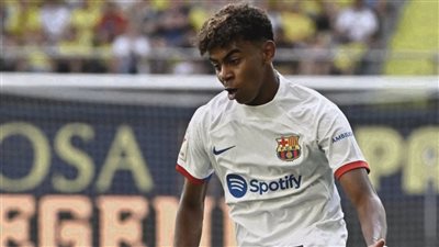 لامين يامال يسجل اسمه بأحرف من ذهب في الدوري الإسباني