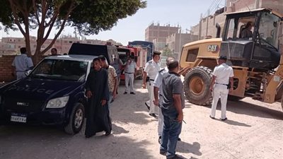 إزالة 12حالة تعد على الأراضي الزراعية وأملاك الرى بدشنا