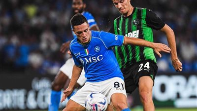 نابولي يضرب ساسولو بثنائية في الدوري الإيطالي