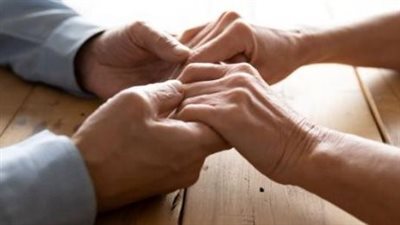 معيار للخيرية .. معاملة الزوج للأبناء والزوجة في الإسلام