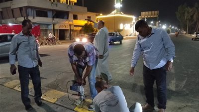 تركيب مطبات صناعية للحد من الحوادث بمداخل قرى المنيا 
