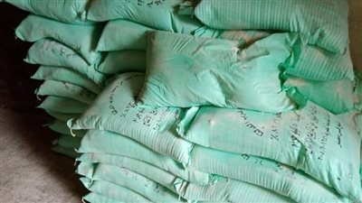 قبل بيعها بالسوق السوداء.. ضبط 1.2 طن دقيق و70 كيلو زيت مجهولة المصدر